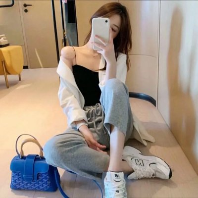 她在梦中跳舞